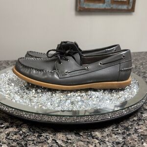 BED|STU Gray Leather Boat Shoes with Gum Sole EUC 9.5
